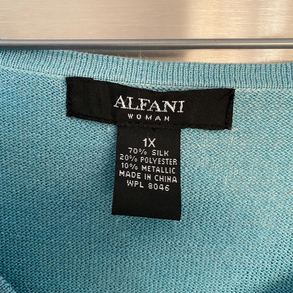 Light teal blue Alfani top - Picture 3 of 4